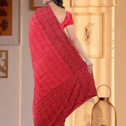 Ruhabs Geometric Printed Saree image 3