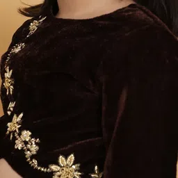 Piccolo Full Sleeves Flower Hand Embroidered Choli With Lehenga & Dupatta - Brown image 5