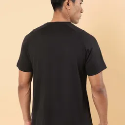 CULT Men Black Training All Form T-shirt image 5
