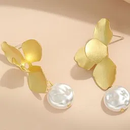 MEENAZ Leaf Shaped Drop Earrings image 5