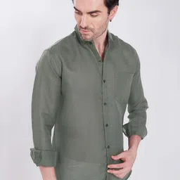 DIVISIVE Men Solid Spread Collar Linen Casual Shirt image 5