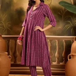 Sangria Pure Cotton Notched Lapel Collar Neck Tunic With Trousers Co-Ords image 3