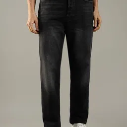 Tommy Hilfiger Men Relaxed Fit Mid-Rise Jeans-image-64