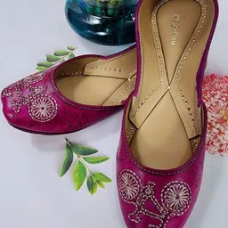 Fulkari Women Ethnic Mojaris Flats-image-30