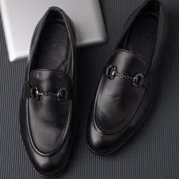 La Botte Men's Black Casual Loafers image 1