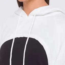 Globus Off White Solid Sweatshirt image 5