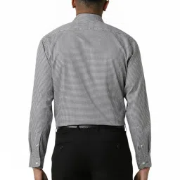 Van Heusen Black Cotton Regular Fit Checks Shirt image 2