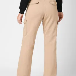 Kraus Jeans Women Loose Fit High-Rise Cargos Trousers image 3