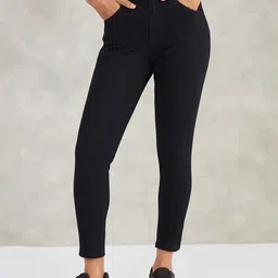 DOLCE CRUDO Women Skinny Fit High-Rise Cropped Cotton Stretchable Jeans-picture-41
