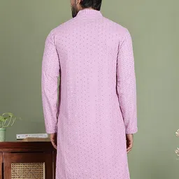 Jompers Men Floral Embroidered Sequinned Floral Kurta image 2