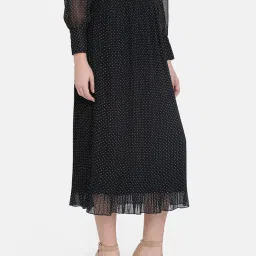 ISU by Radhika Apte Black Printed Skirt image 3