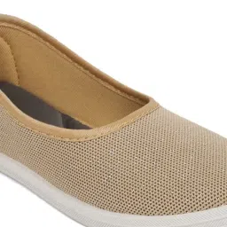 Iconics Women's Beige Flat Ballets image 4