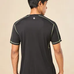 CULT Men Moisture Wicking Solid Round Neck T-shirt image 5