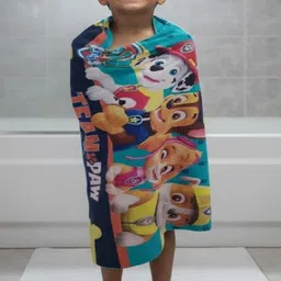 Athom Living Multicoloured & Blue 2 Printed Cotton 350 GSM Bath Towel image 4