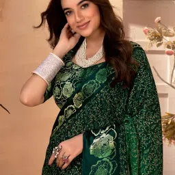 Saree Mall Green Floral Print Saree With Unstitched Blouse image 2