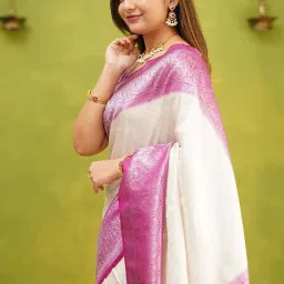 Anjaneya Sarees White & Purple Silk Woven Saree With Unstitched Blouse image 2