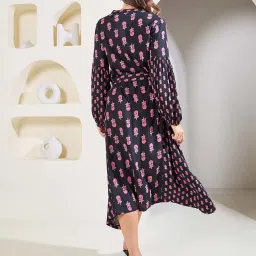 Styli Black Floral Print Shirt Dress image 2