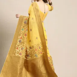 Saree Mall Yellow Floral Print Saree With Unstitched Blouse image 2