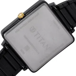 Titan Men Bracelet Style Straps Analogue Watch NR10005KM01 image 2
