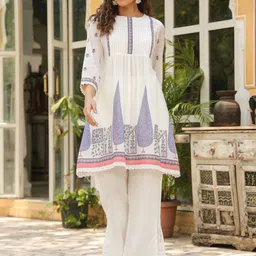 AARAAS Floral Printed Round Neck Anarkali Pure Cotton Kurta With Trousers-image-0
