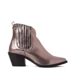 Peach Flores Women's Amelia Pewter Casual Boots image 2