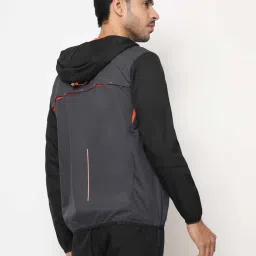 Dida Grey & Black Regular Fit Colour Block Sports Hoodie image 2