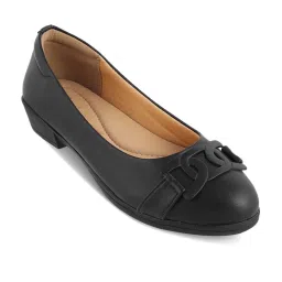 Tresmode Women's Black Flat Ballets image 2