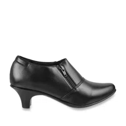 Mochi Women's Black Loafer Casual Loafers image 1