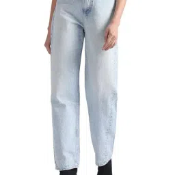 Calvin Klein Straight Denim Light Lightly Washed High Rise Jeans-image-58