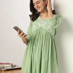 Janasya Light Green Embroidered Kurta image 5