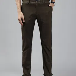 Blackberrys Men Checked Slim Fit Chinos-picture-51