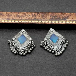 Niscka Silver-Plated Artificial Stones Studded And Beaded Jewellery Set image 2