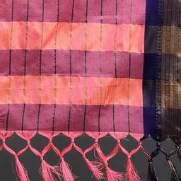 VILLAGIUS Woven Design Zari Saree image 3