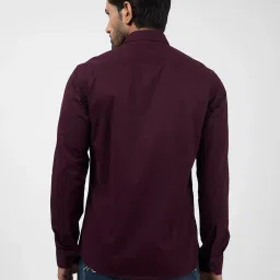 Numero Uno Dark Purple Slim Fit Solid Shirt image 2