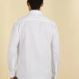 Allen Solly White Slim Fit Solid Shirt image 2