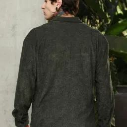 Campus Sutra Green Poly Spandex Regular Fit Textured Shirt image 2