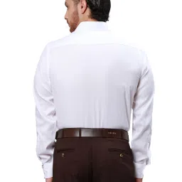 Park Avenue White Regular Fit Texture Shirt image 2