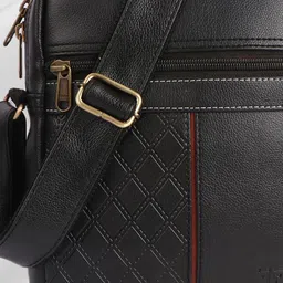 Fashion twist Unisex Textured Messenger Bag image 5