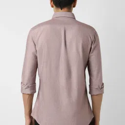 Van Heusen Pink Slim Fit Solid Casual Shirt image 2