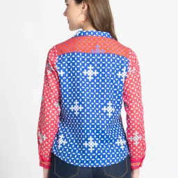 SHAYE Red & Blue Linen Printed Shirt image 2