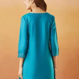 Fabindia Blue Silk Viscose Slim Fit Solid Kurta image 2