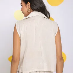 KAORI BY SHREYA AGARWAL Off White Linen Solid Sleeveless Waistcoat image 2
