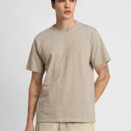 Forever 21 Beige Regular Fit Striped Cotton Crew T-Shirt-image-65
