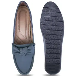 The White Pole Women's Grey Casual Loafers image 4