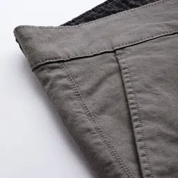 Roadster Men Grey Solid Slim Tapered Fit Regular Trousers image 4