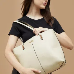 Ginger by Lifestyle Off White Shoulder Handbag image 2