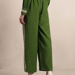 Vero Moda Green Straight Fit Trousers image 2