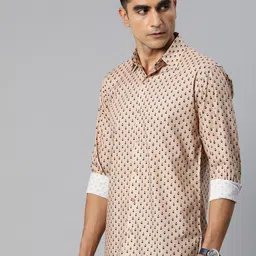 Monsui Men Classic Opaque Printed Casual Shirt image 4