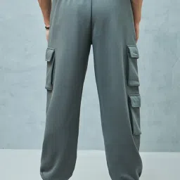 Bewakoof Men's Grey Super Loose Fit Brushed Cargo Jogger image 2