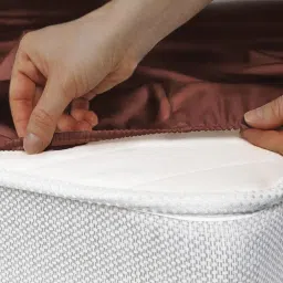 Stoa Paris Brown 300 TC Polyester King Fitted Sheet with 2 Pillow Covers image 2